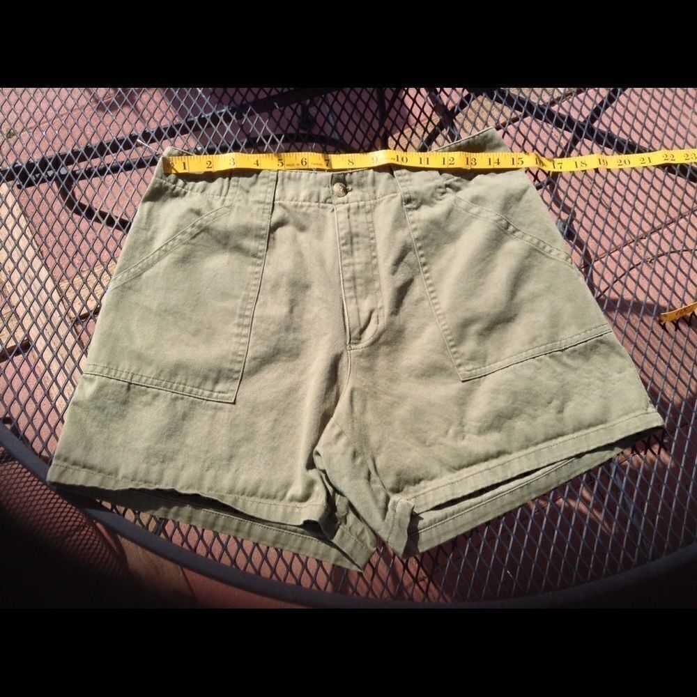 RAFAELLA SPORTS SHORTS   - Picture 2 of 6
